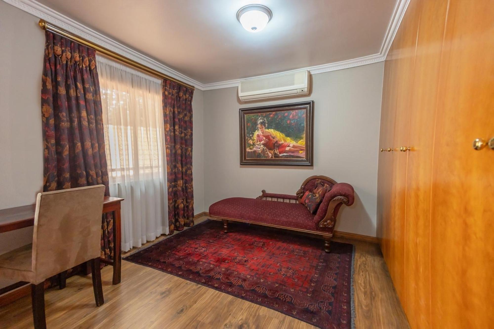 Sunward Park Guest House & Conference Center Боксбург Экстерьер фото