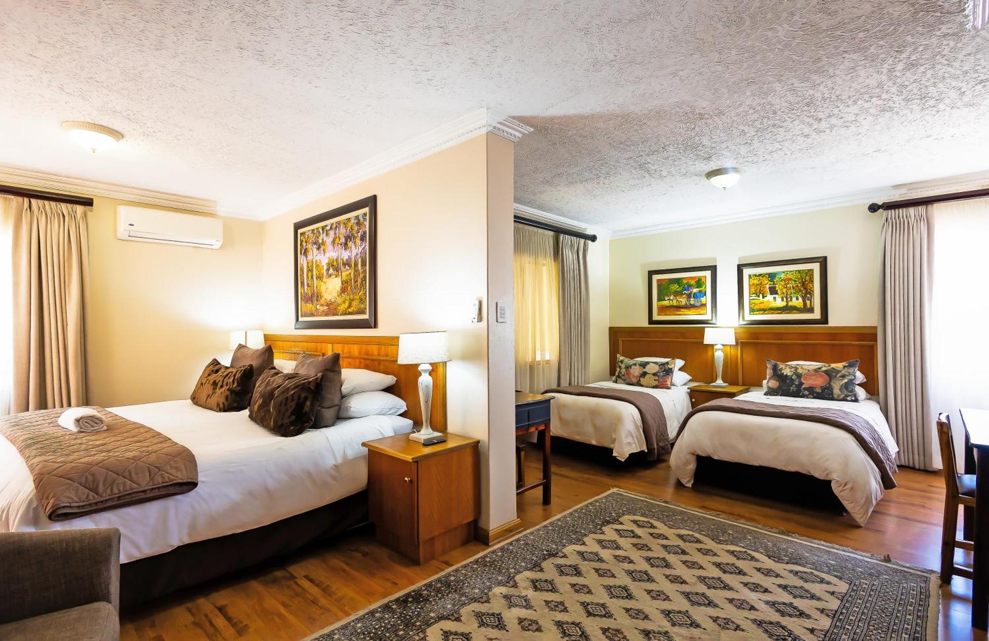 Sunward Park Guest House & Conference Center Боксбург Номер фото